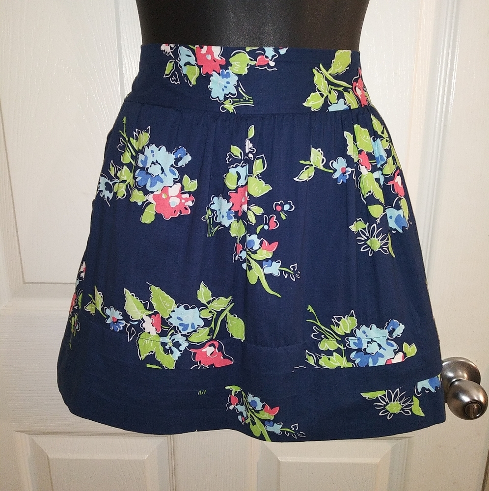 AEROPOSTALE SKIRT SZ LG.